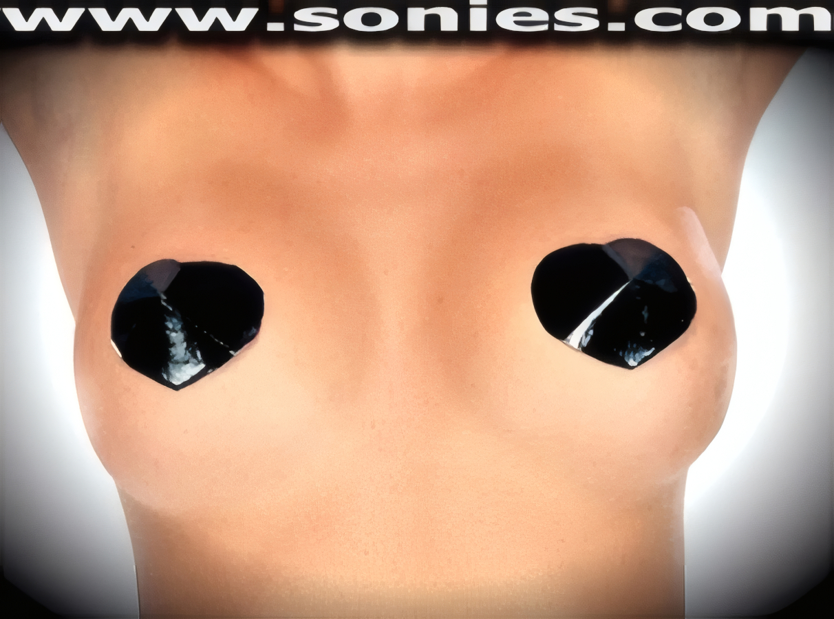 Play the Seductress with Guaranteed Success wearing these Magnificent Black Patent Leather Heart Shaped Pasties. For stage or bedroom performance and can be worn by Professionals or Semi Pro Burlesque Dancers (Glue Included).   STYLE: P924B