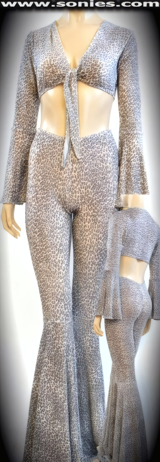 Take over the Center Stage in this Ferociously Wild and Sexy Baitou Flamenco Two Piece Stretch Glitter Leopard Print Slinky Set. Bell Sleeve Tie Front Crop Top with Complementing Hip Hugging Pull-On Bell Bottom Detail Finish Pants (15% Lycra, 85% Nylon).   STYLE: 975-034SC