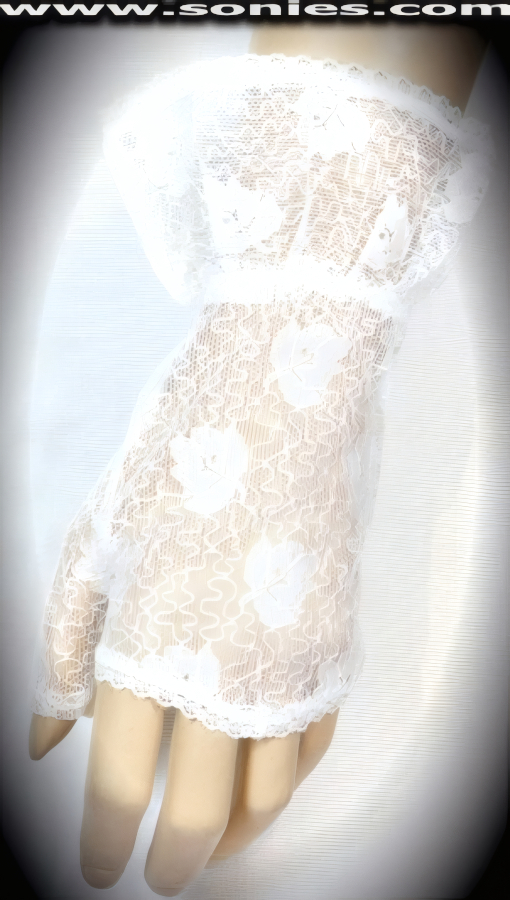 Glamorous Victoria wrist length floral lace fingerless gloves with ruffle lace cuff detail finish. It pairs beautifully with any number of vestures. This style is perfect for formal, bridal, prom, d�butante, Opera Ball, plus entertainers such as can-can dancers and burlesque performers (particularly to perform a gown-and-glove dance).   Style: MFG-72806WH