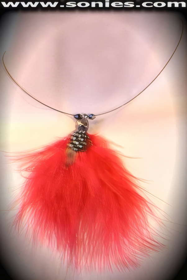 Attractive Black Wire Necklace with Dangling Metal Chain and Ball Tip Finish. Two Black Diamond Beads on Either Side of Metal Dome Mystery Dual Contrasting Feather Holder. 15-Inch Length.   STYLE: SJN-09B